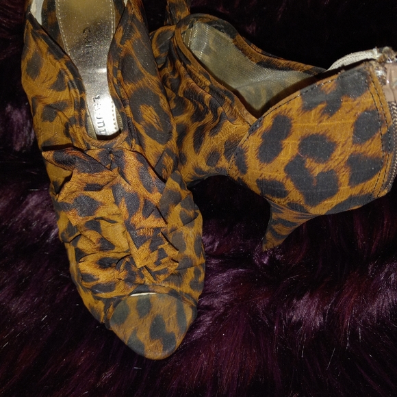 Cheetah Print Heels - Picture 1 of 6